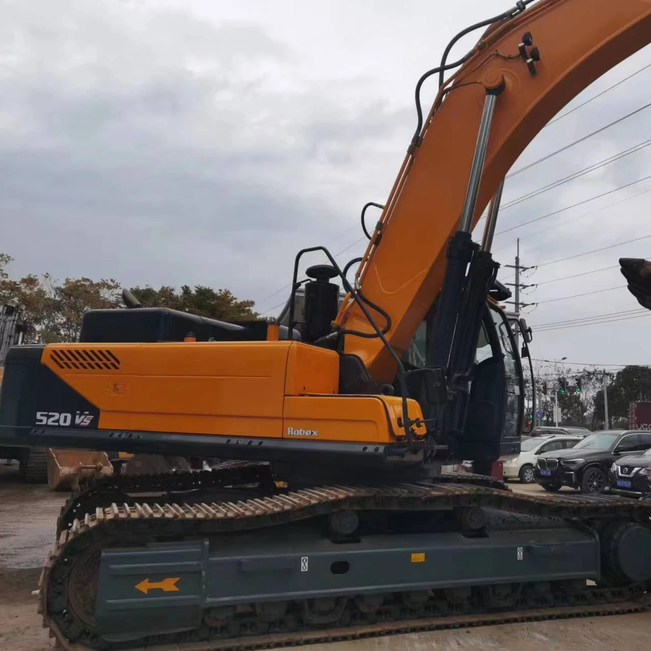 Used HYUNDAI R 520 Excavator /Hyundai 200 210 215 225-9 Crawler Excavator