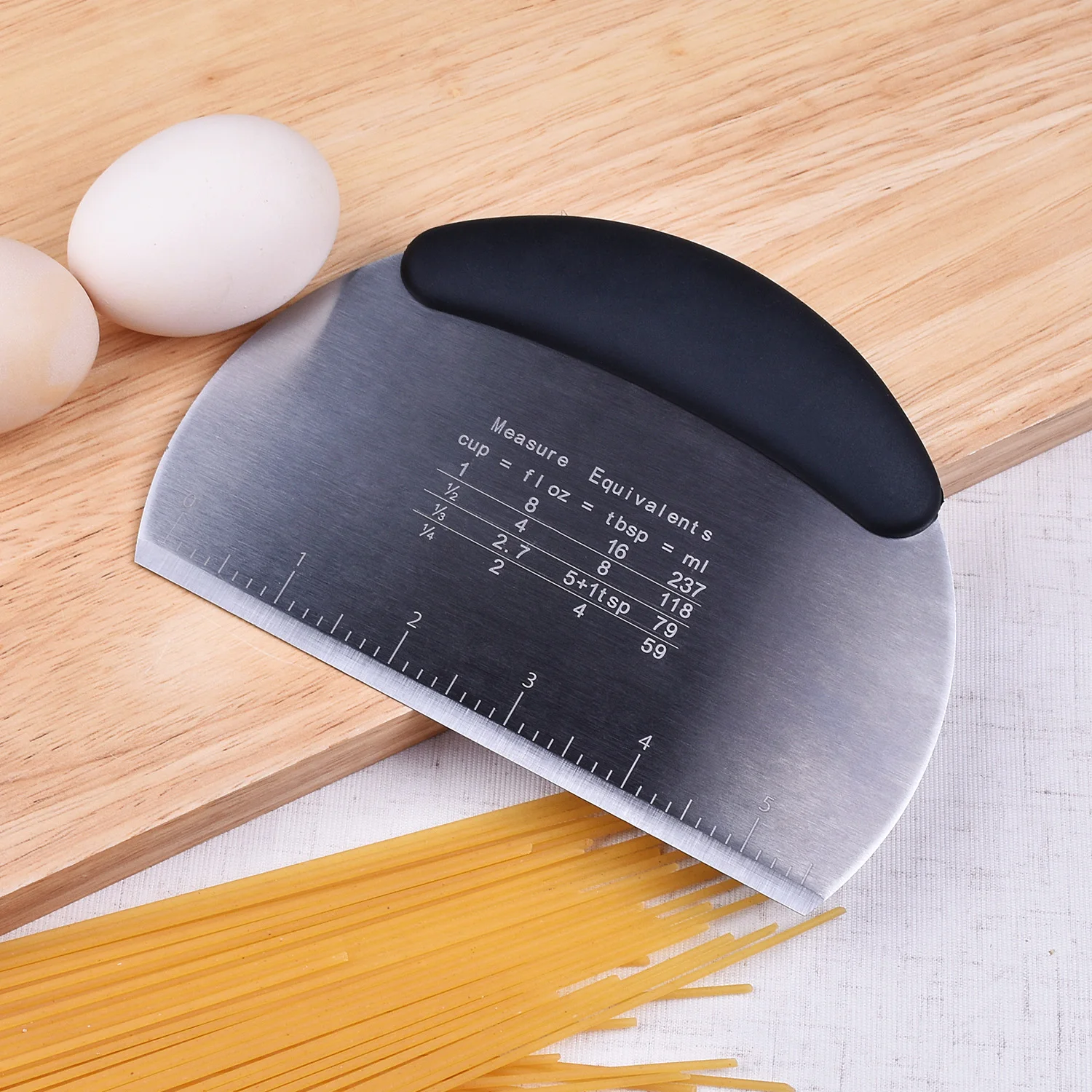 Kitchen Gadget Dough Cutter PP Handle With Scale Baking Tools Pastry Cutter