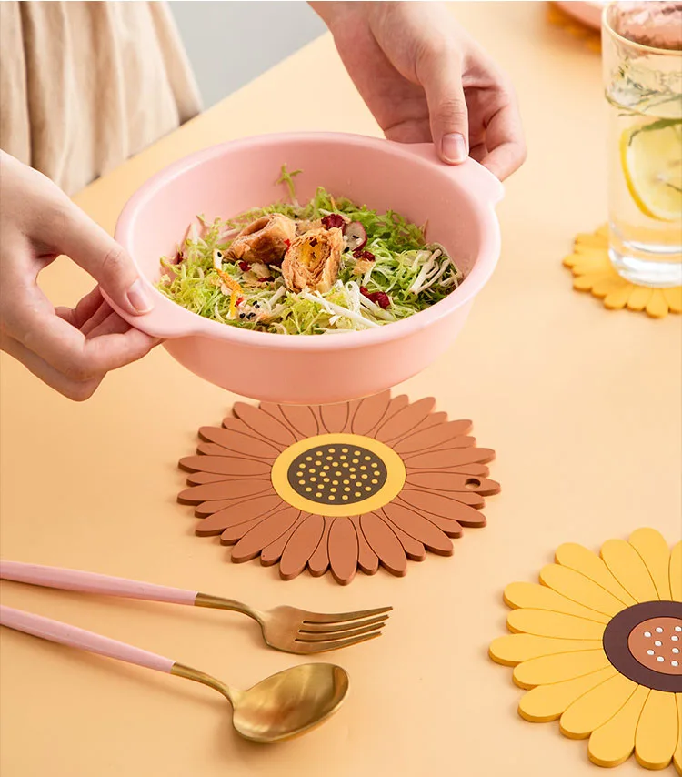 Sunflower Silicone Mat Pad Drink Coaster Non Slip Insulation Pot Holder Placemat For Home Office Desk Table Kitchen Accessories