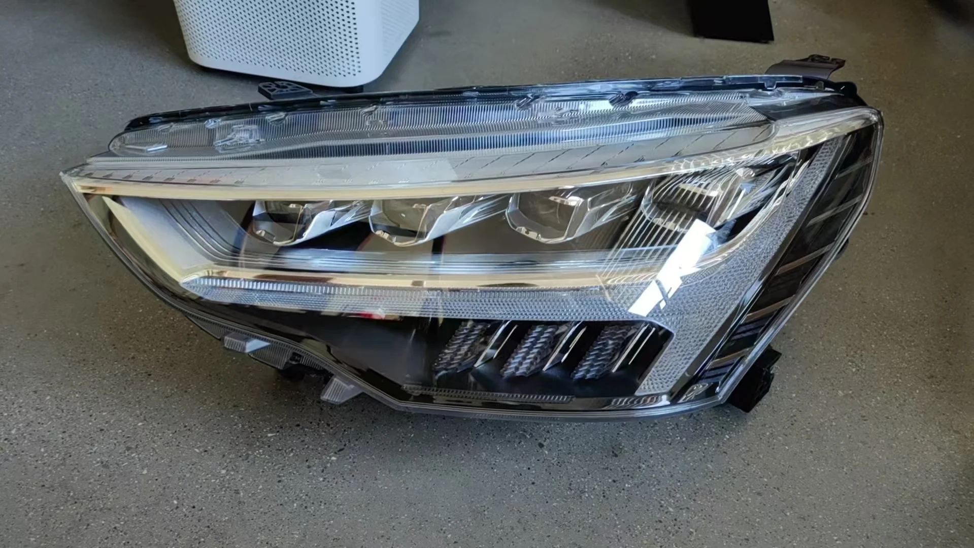 HAVAL JOLION 2023-2024 LED Headlights Model GW0600100004 4121105XST01A Electric Fuel for Russian & Middle Eastern Versions