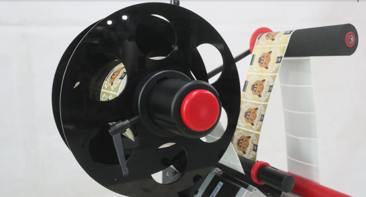 Automatic pouch labelling machine flat bag labeler Mylar Poly Bag Labeller