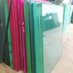 Customized high quality hot sale Bulletproof  laminated glass 9mm 15mm 40mm tempered sandwich glass for car commercial buildings