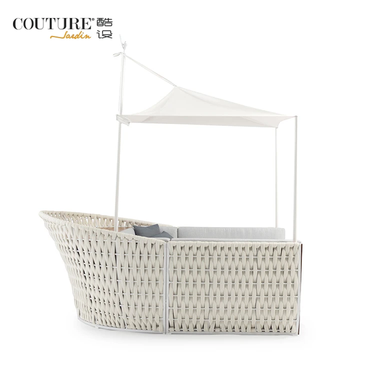 Couture Jardin Cruise Outdoor Sofa Rattan Furniture Outdoor Garden Sofa Bed Garden Sofas Round Beds Outdoor Rattan Comfortable