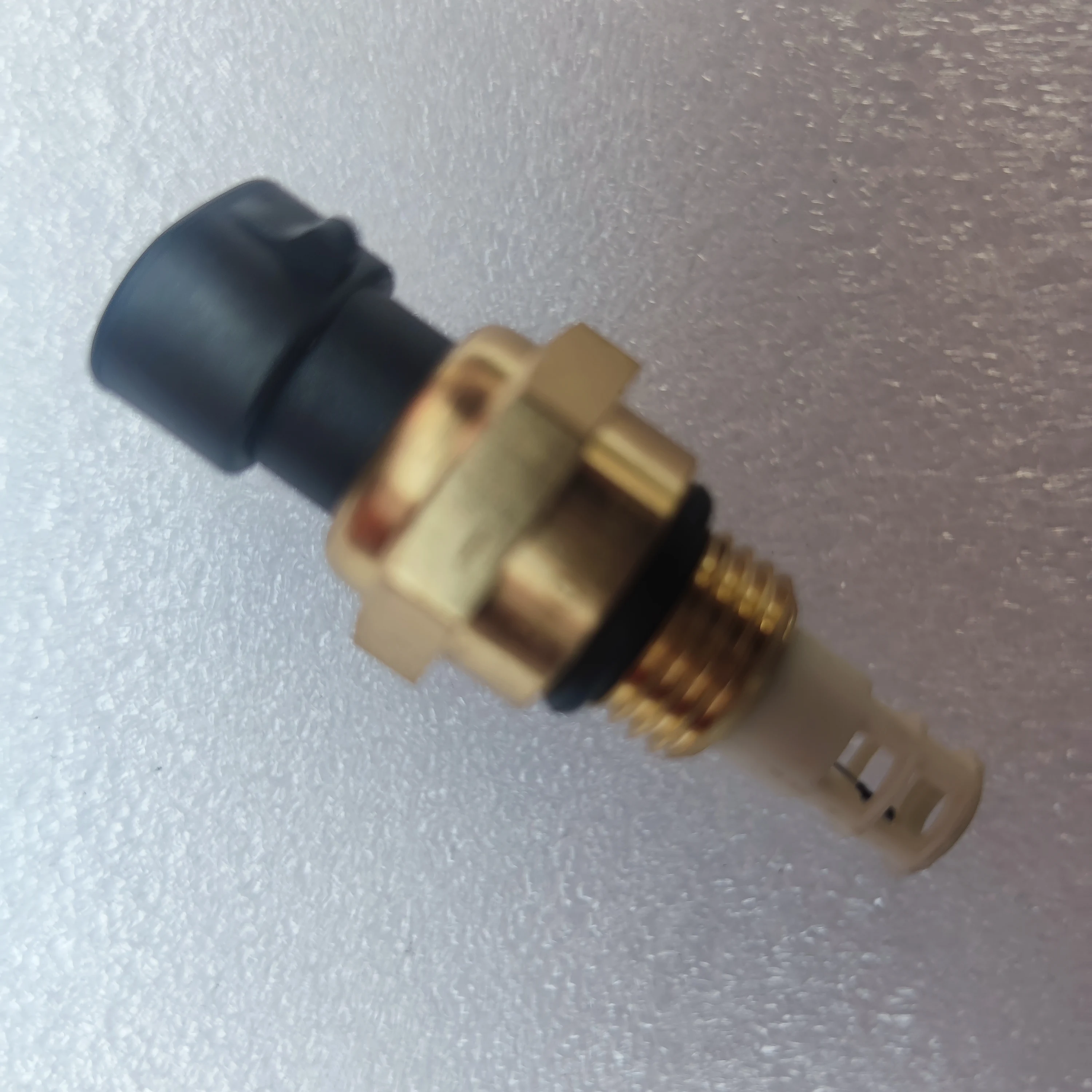 M11 QSM11 ISM11 L10 Engine Intake Manifold Temperature Sensor 3865366 3408345 3408346 3085198 3085185