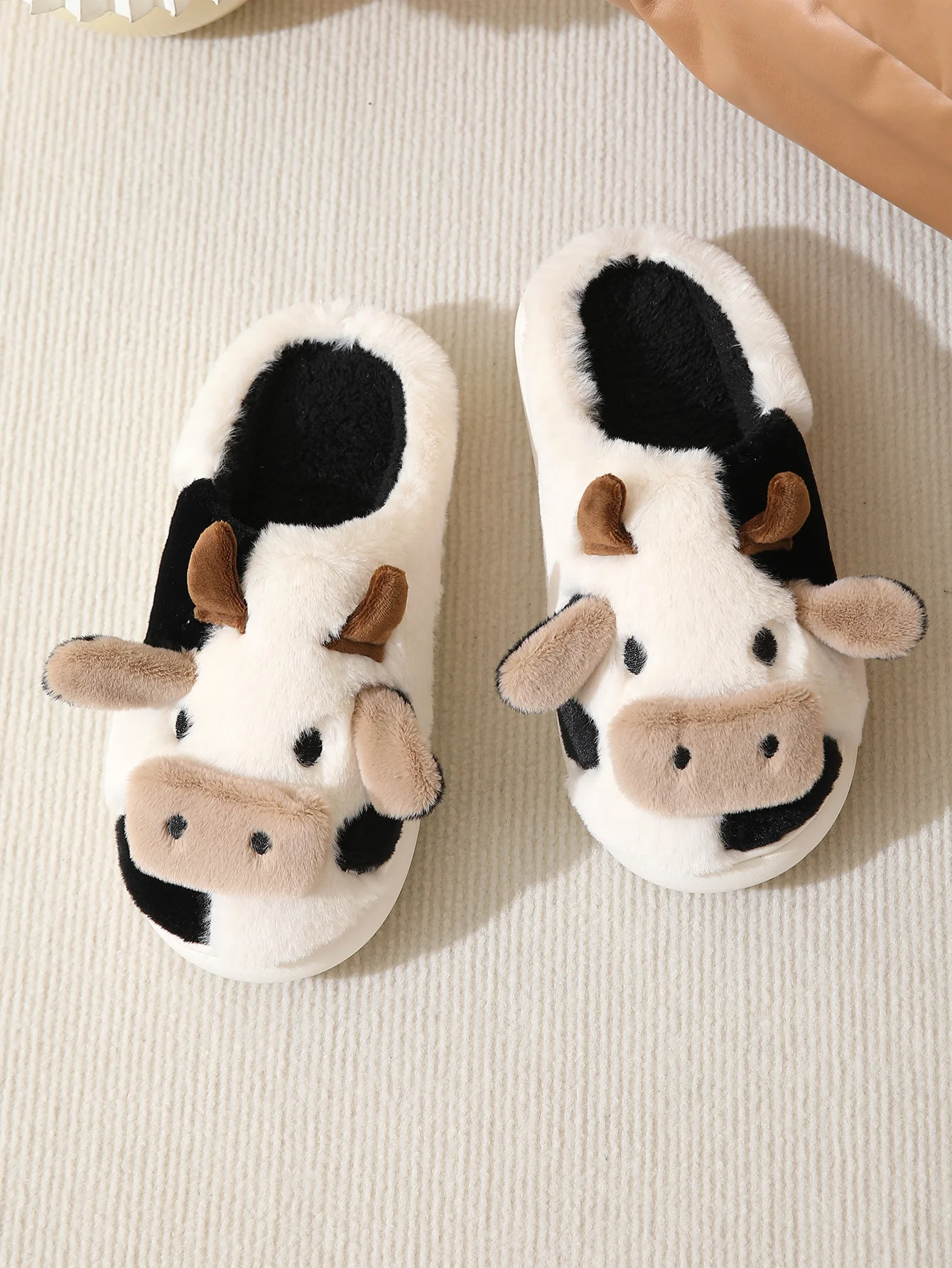Home Cartoon Cow Cotton Slippers Indoor Outdoor Slippers For Women Men Fuzzy Cute Cow Slides Warm Cozy Animal Fluffy Shoes