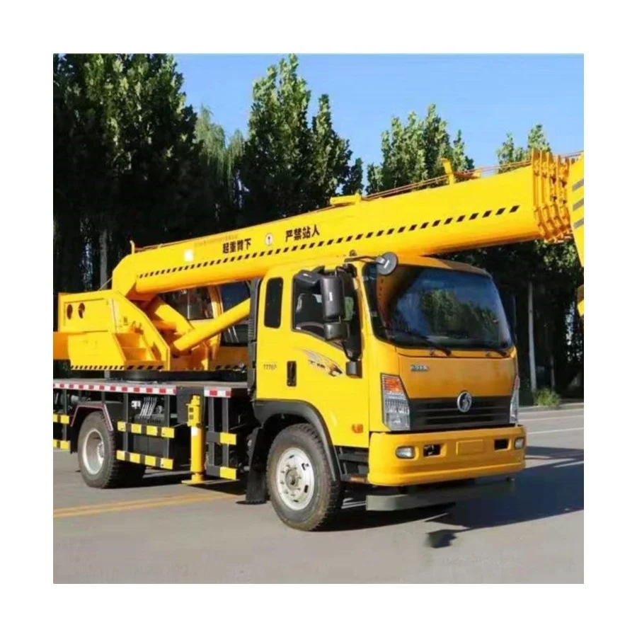 
Sinotruk truck HOWO chassis 12t truck locomotive boom Mini pick up crane 12t hydraulic truck mounted crane price 