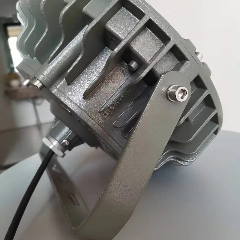 GOLDYO high quality with low price professional lights factory danger light proof explosion led