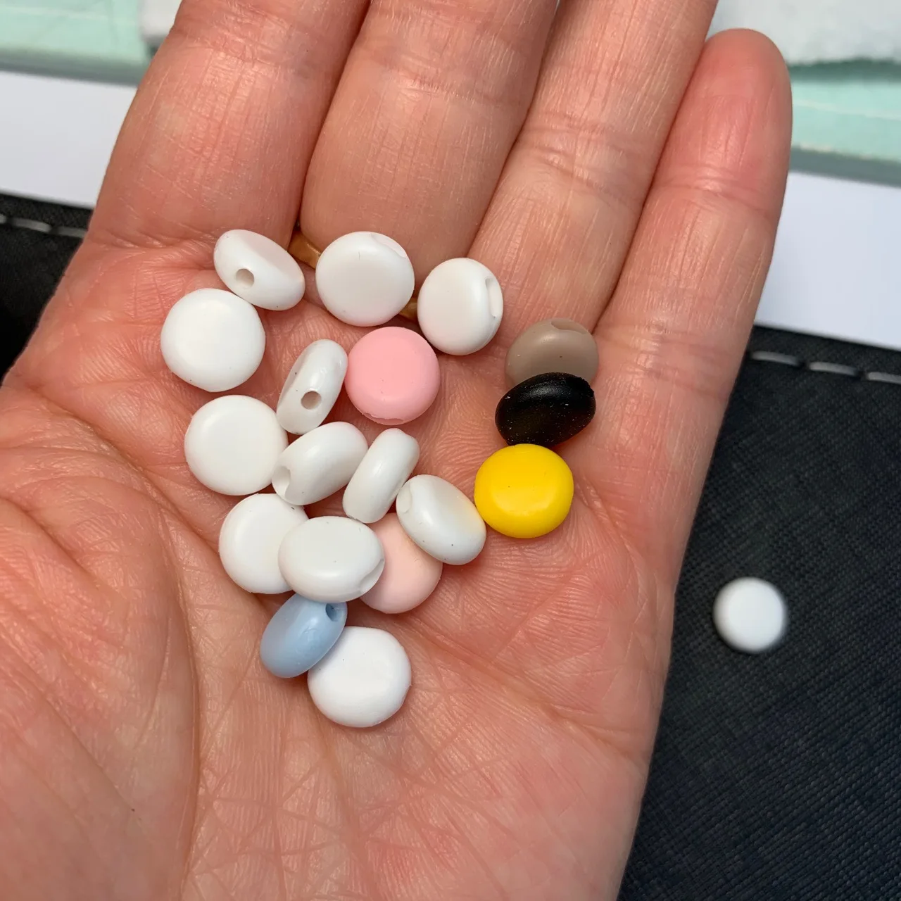 
Прямая поставка с завода, плоская пряжка, пряжка, бусины, регулировка, пряжка, копчик, эластичная лента, стопор, 10000 шт. 