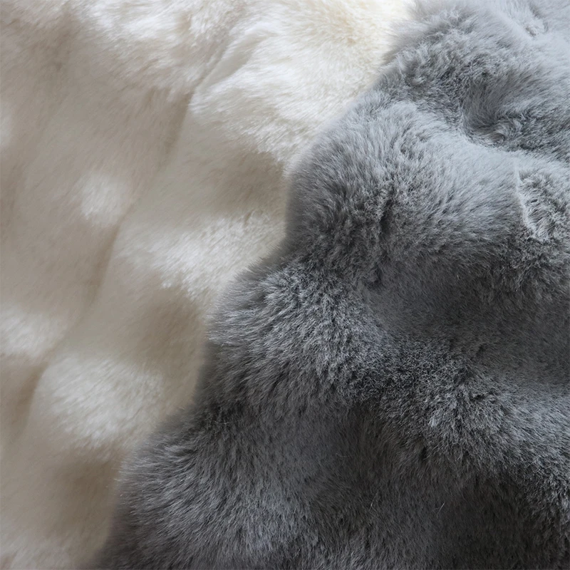 Home Furniture 100% Polyester 26mm Long Piles Solid Color Rabbit Faux Fur Soft Plush Fluffy Fabric for Blankets