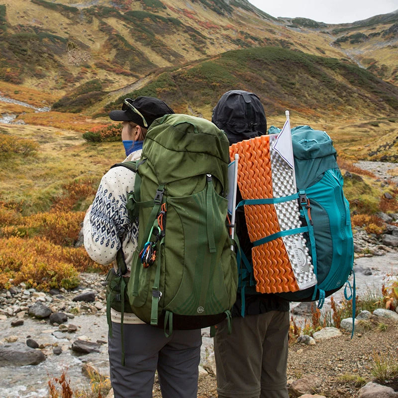 Reloaded Professional Mountaineering Backpack Hiking Bag 60L Multi-Storage Adjustable Backpack with Excellent Carrying System