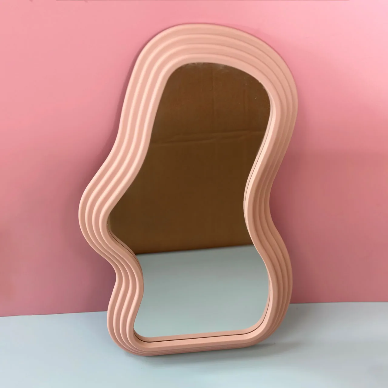 Wavy Irregular Mini Shaped Mirrors Table Stand Nordic Decoration Wave Shape Small Framed Desk Mirror