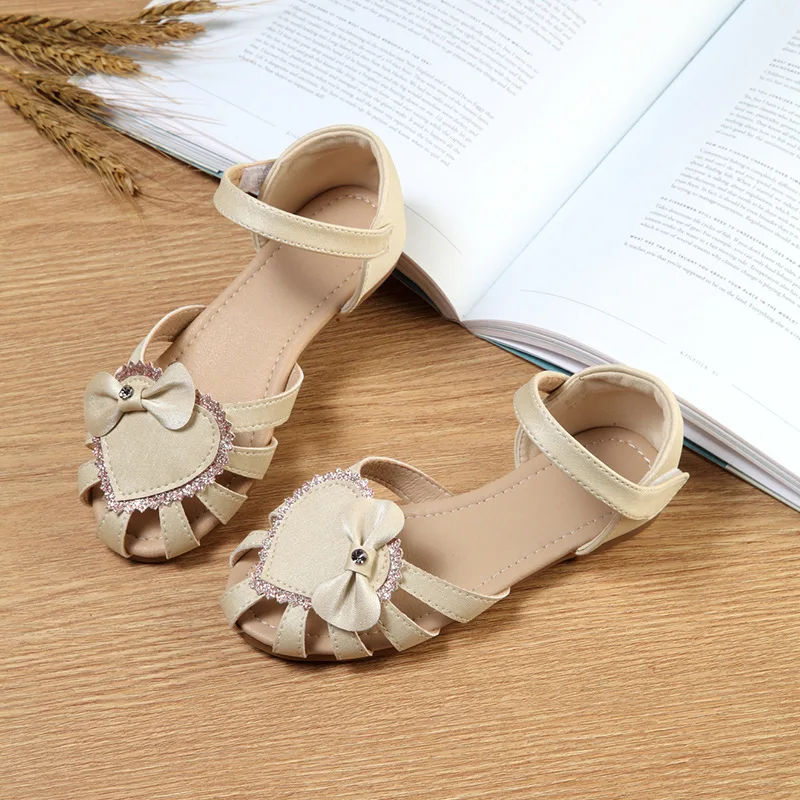 Детские сандалии на плоской подошве B13007A, новые корейские детские пляжные туфли, модные сандалии с вырезами love