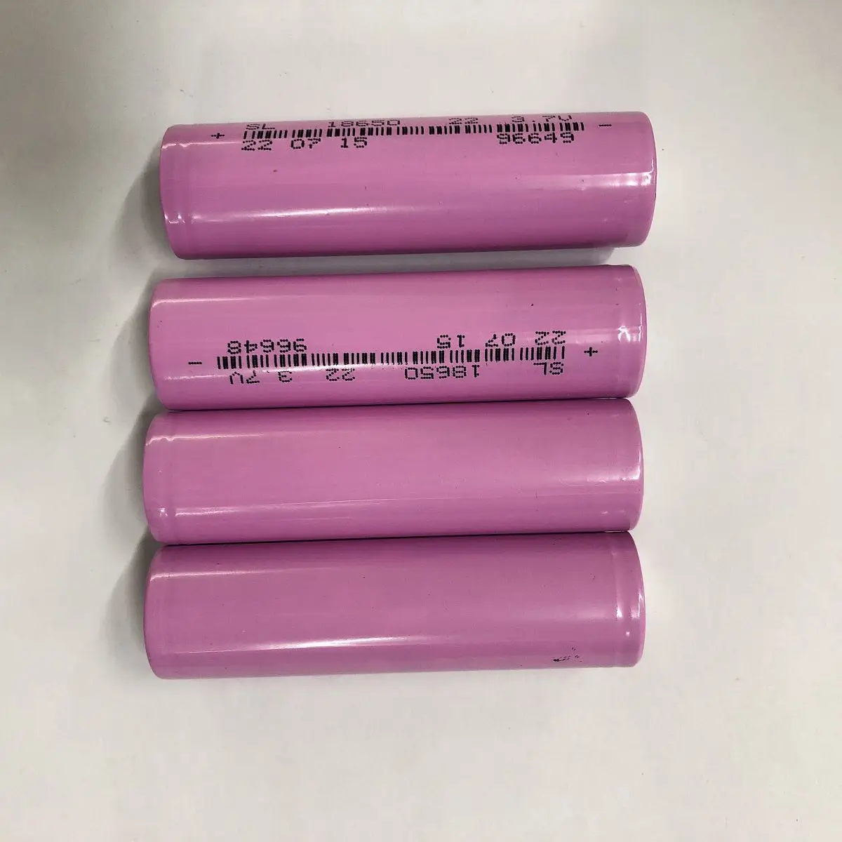 Factory OEM High Capacity rechargeable 18650  batteries 3.7v 3000mAh lithium ion 18650 battery