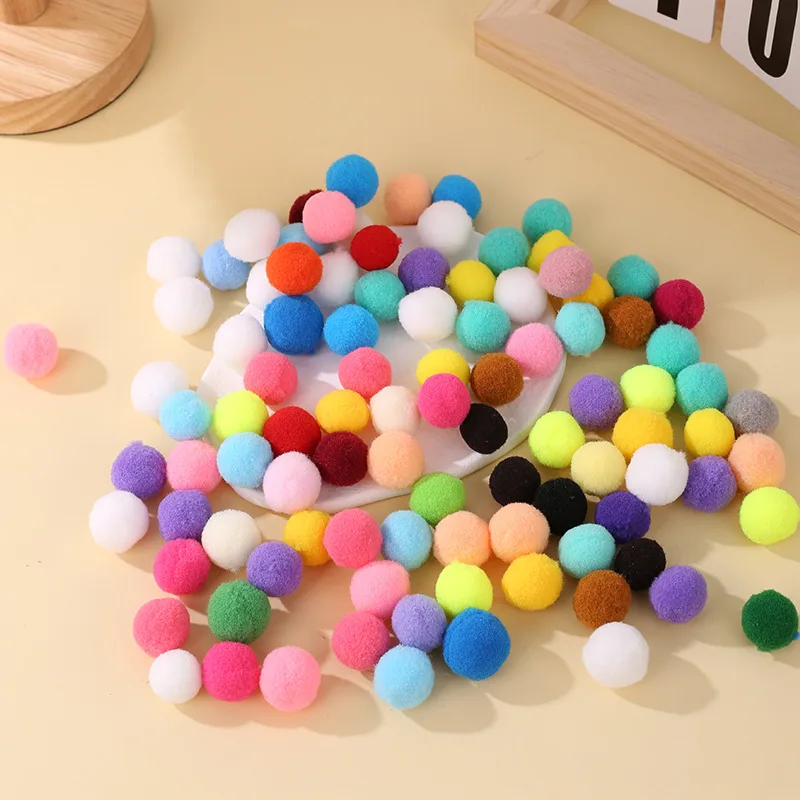 300pcs/bag Diy Acrylic Accessories Fluffy Soft Pompoms 10mm Plush Pom Poms Ball 1cm Pompones Diy Handmade Cashmere Fur Pom Ball