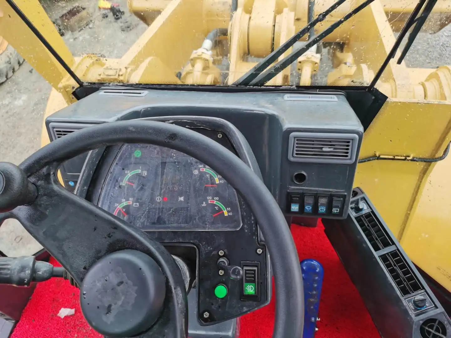  Продажа фронтальных погрузчиков CATERPILLAR966H по низкой