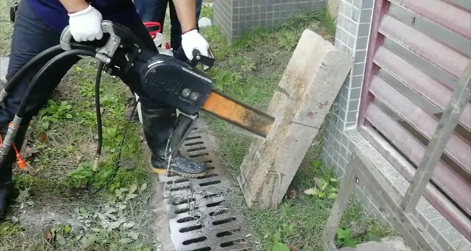  Lightweight Hydraulic Power Diamond Underwater Chainsaw For