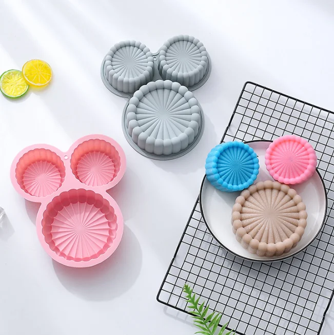 New Coming 3 Cavities Round Folded Sunflower Edge Silicone Mold Jelly Pudding CakeBread Cookie Mousse Desserts DIY Baking Mould