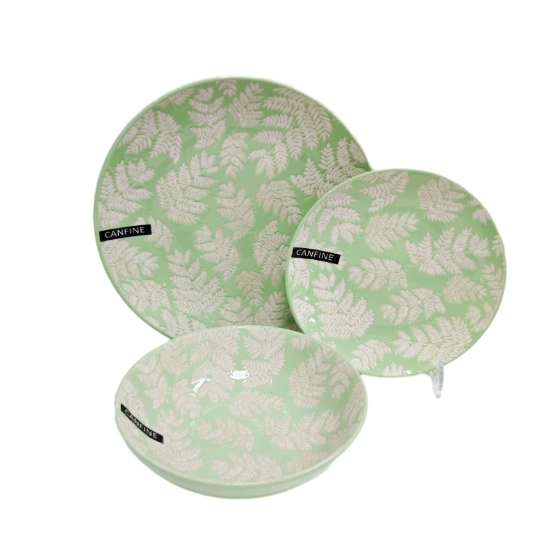Wholesale European New Arrival Fine Ceramic Tableware 18 Pieces Embossed crockery dinner sets