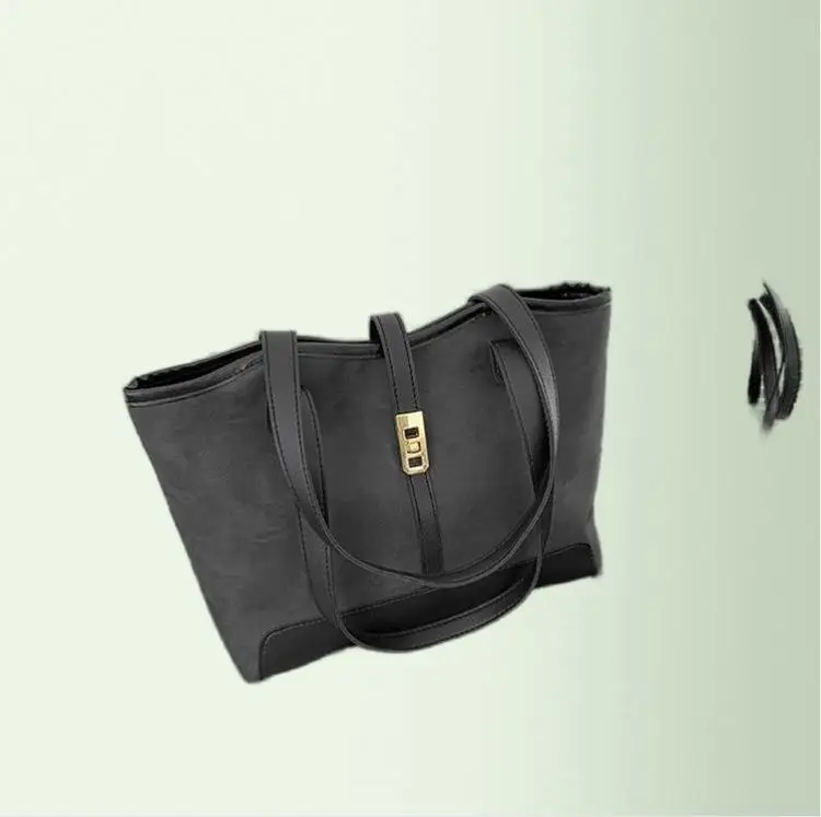 Handbags 2024 3 Colors Lock Lady Design Button Lady Tote Bags Chains Purses For Girl Tassel Factory Wholesale Letter Light