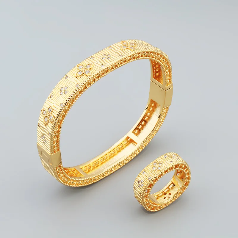 Italian brushed craft bracelet retro elegant hollowed gold bracelet for women