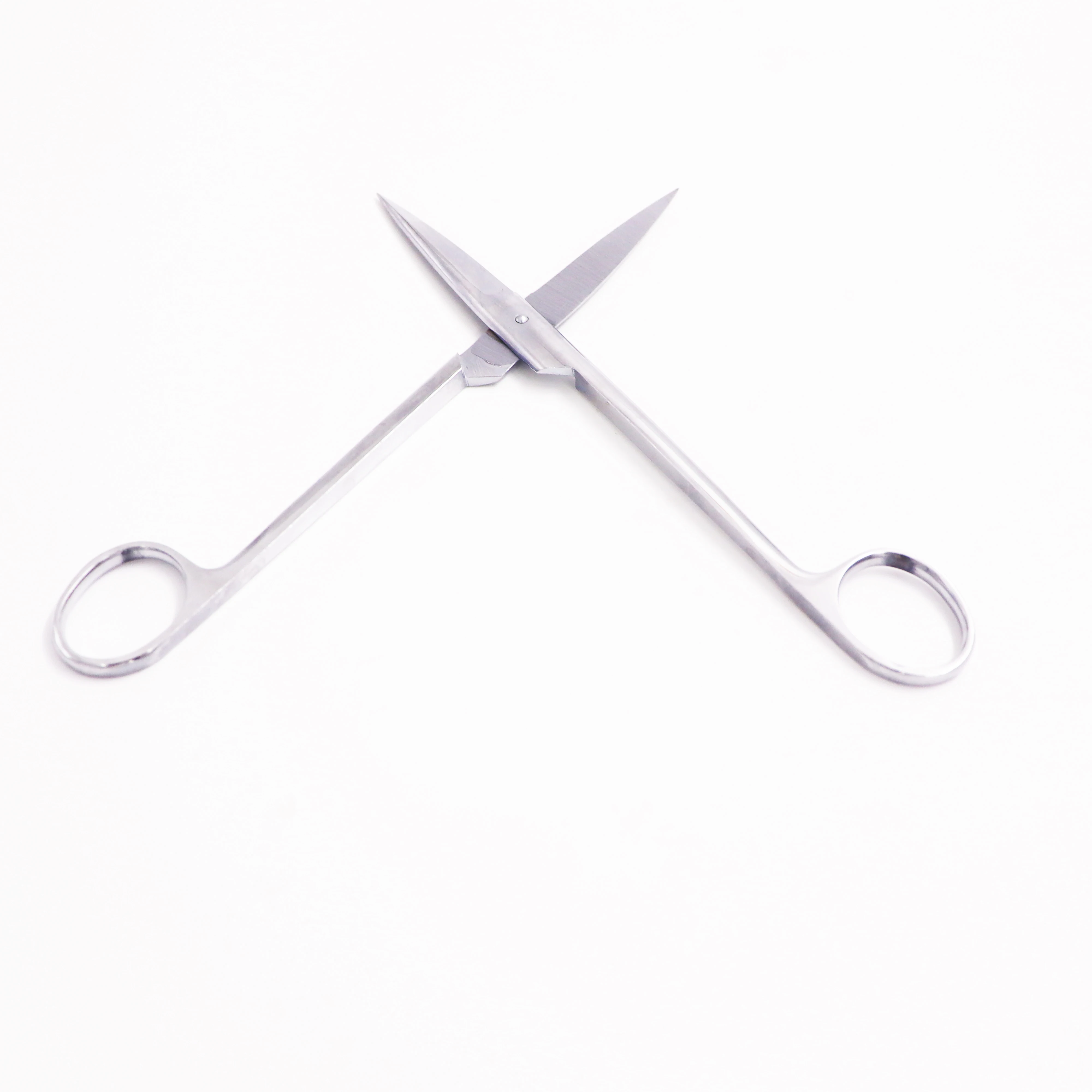 Hot Selling Quality Medical Surgical Scissors General Surgical Scissor (Curved Tip)