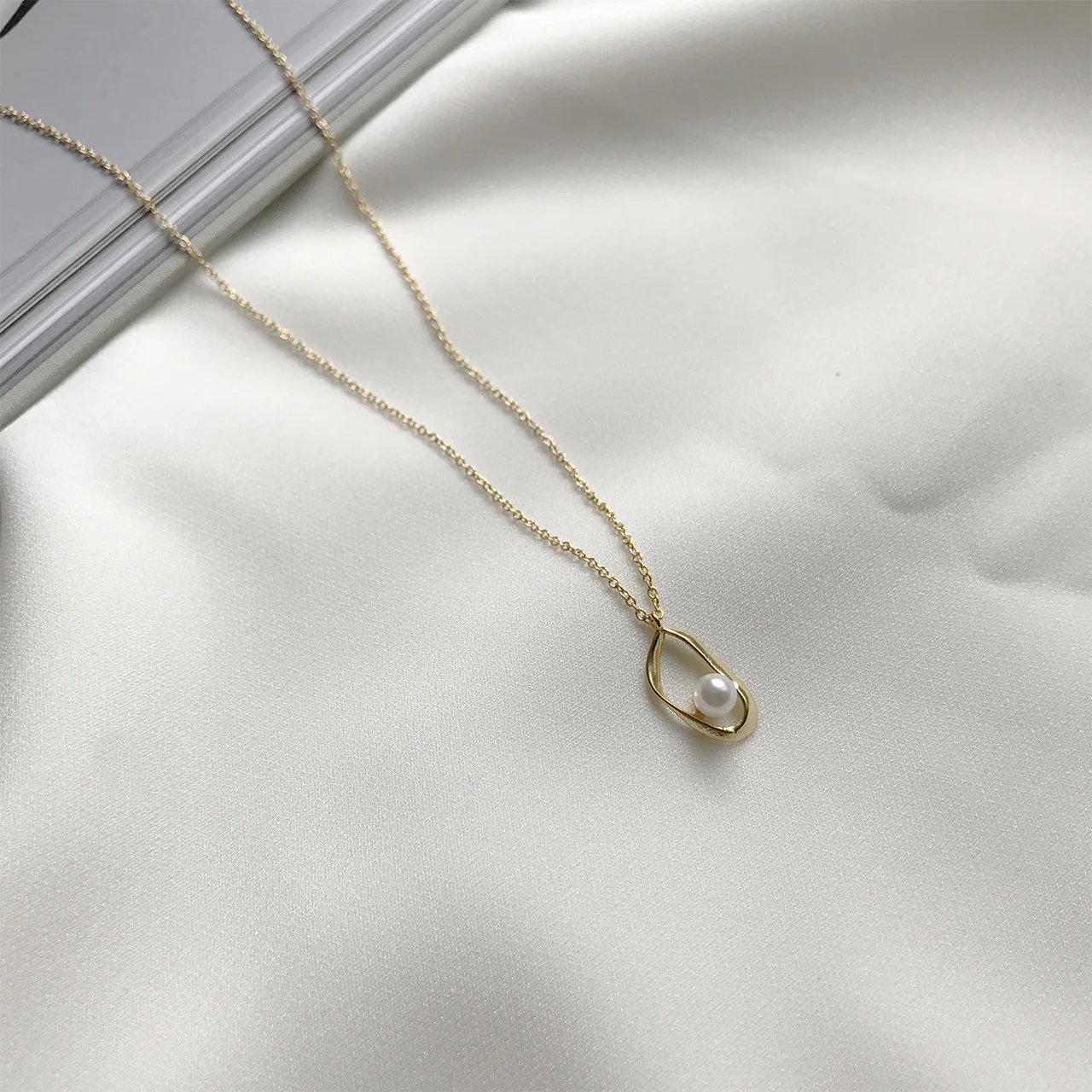 Light Luxury S925 Silver Irregular Pearl Necklaces Sterling Geometric Pendant Necklace For