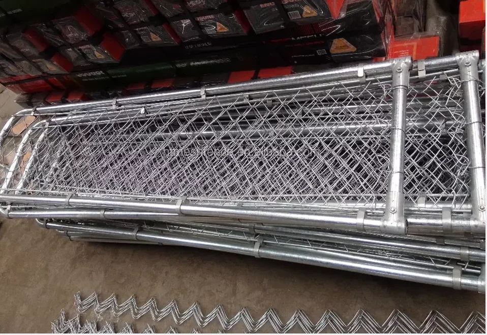 Outdoor Galvanized Cyclone Wire Mesh Dog Kennels 6ft Friendly Cage House Playpen