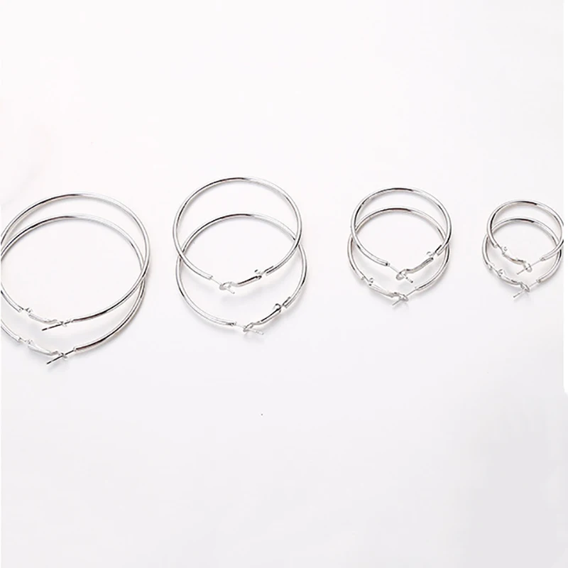 4cm 5cm 6cm 7cm Classical Filigree Circles Earrings Women Metal Hoop Earring Golden Silver Black