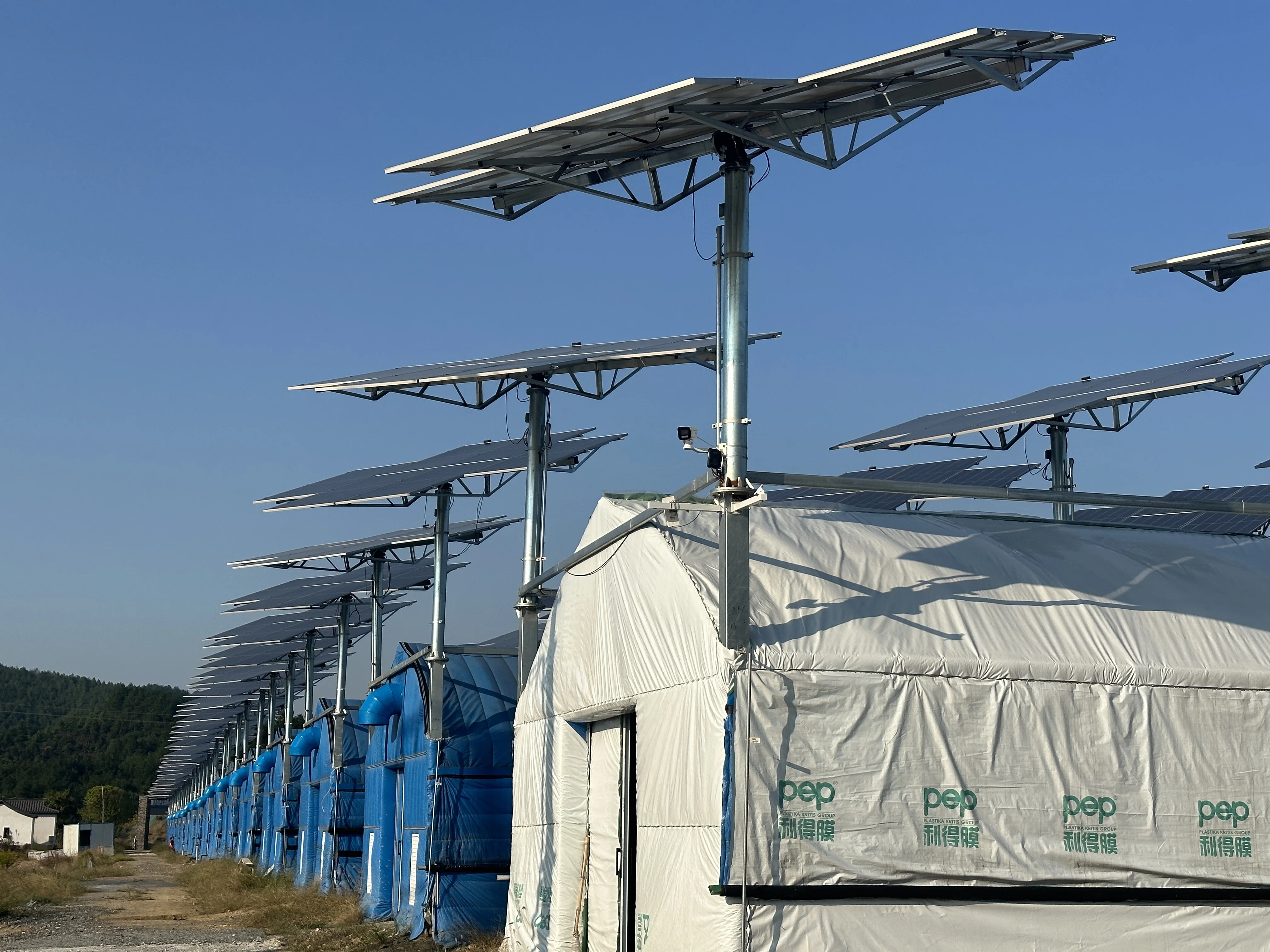 2 Axis High Efficiency Solar Tracker for Optimal Sunlight Capture and Energy Generation