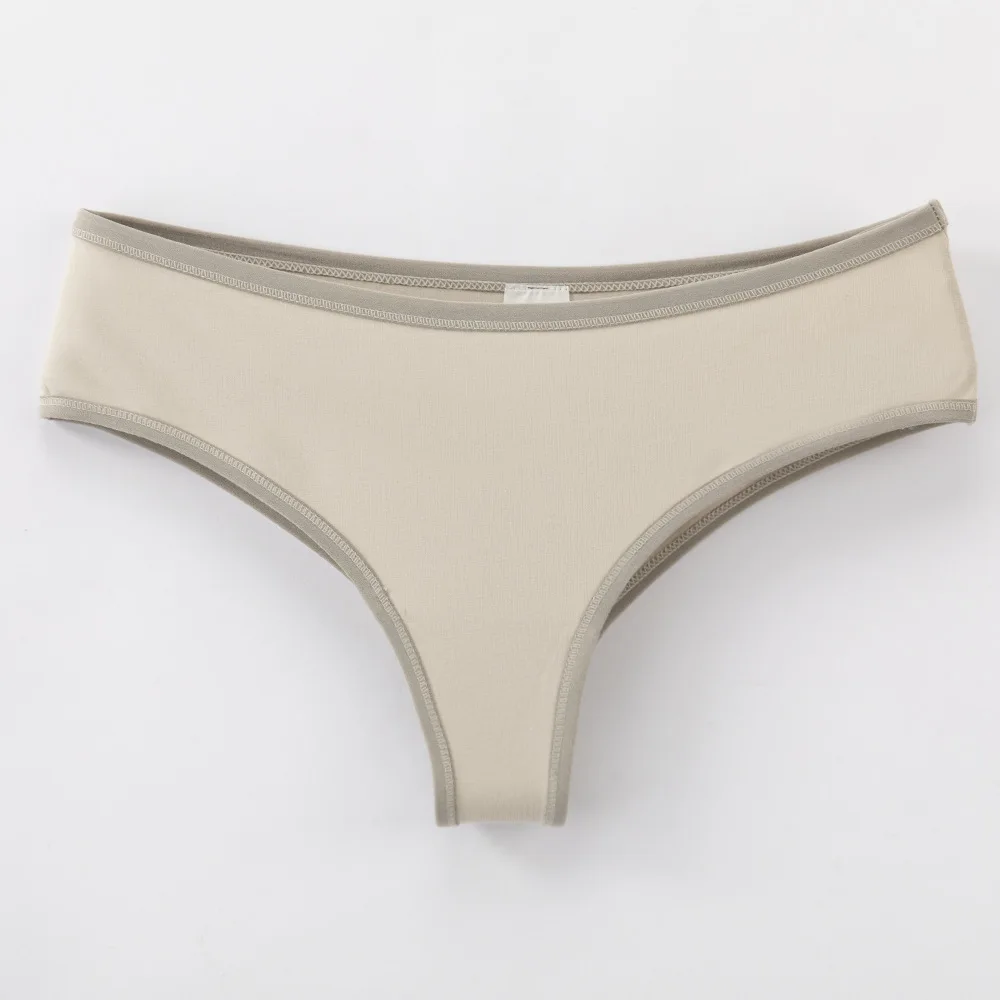 Amazon Ice Silk Seamless Underpants one-piece mid-low waist breathable half pack hip briefs