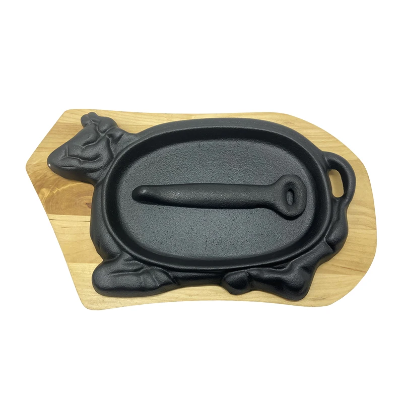 Wholesale Cast Iron Fajita Plate Steak Sizzler Plate Cow Shape Sizzling Plate With Wooden Base