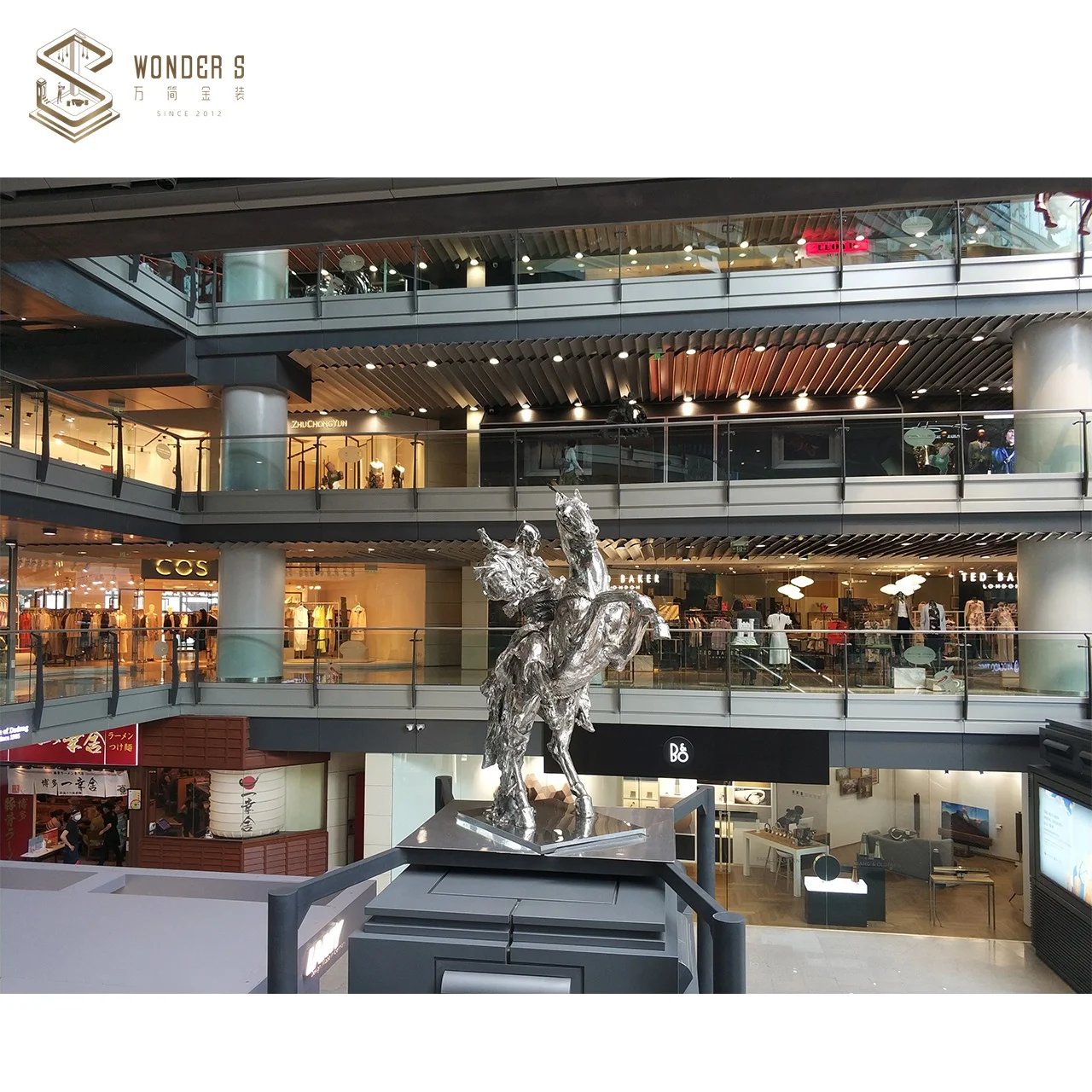 Garden and indoor decor metal animal abstract sculptures mirrored stainless steel deer statues