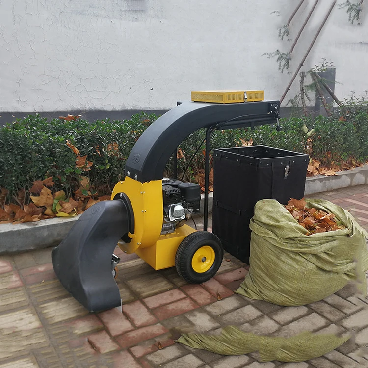 Self-propelled leaf vacuum suction machine leaf cleaning machine