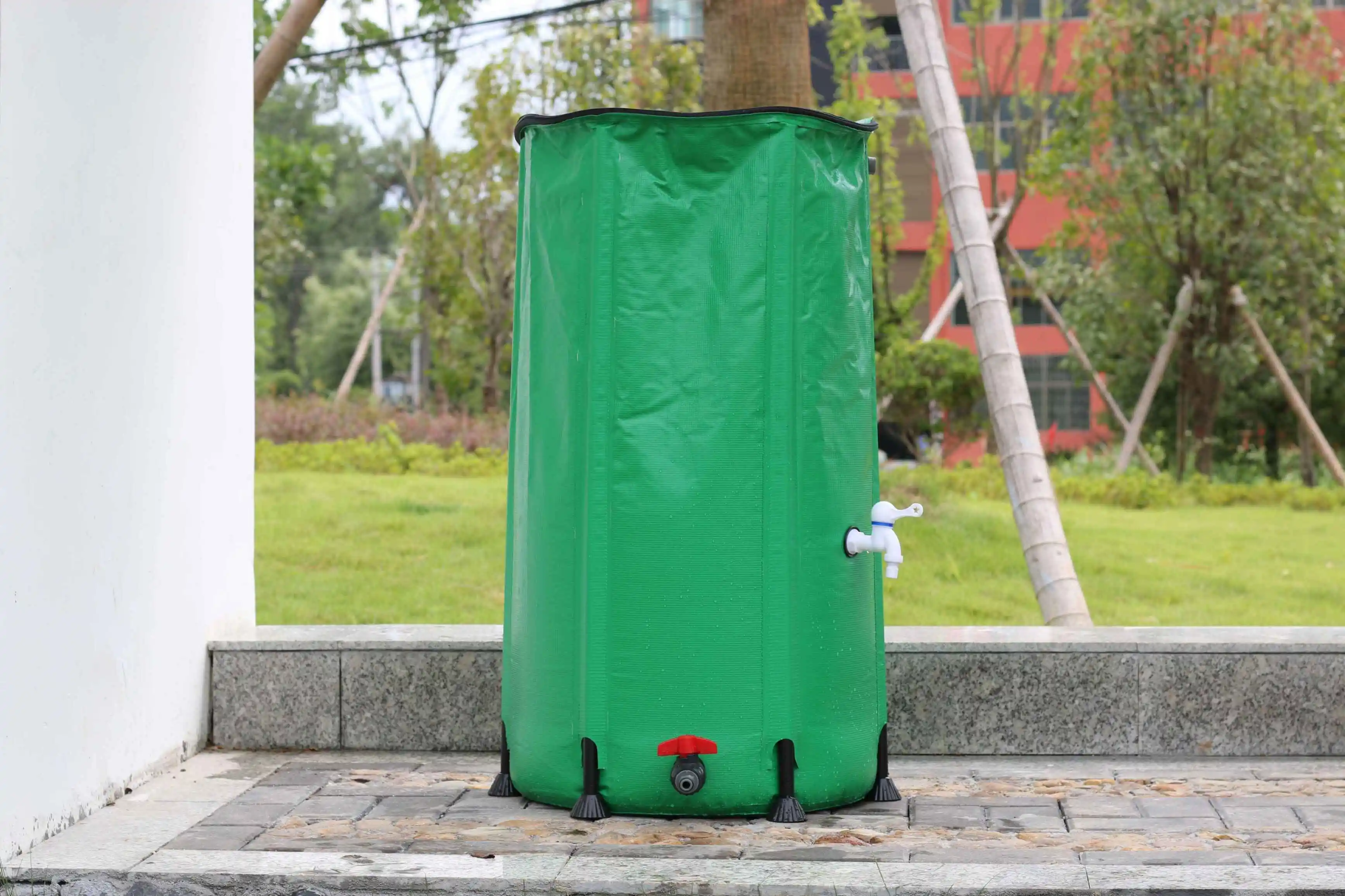 250 Liters Foldable Rain Barrel PVC Tarpaulin Collapsible Water Tank