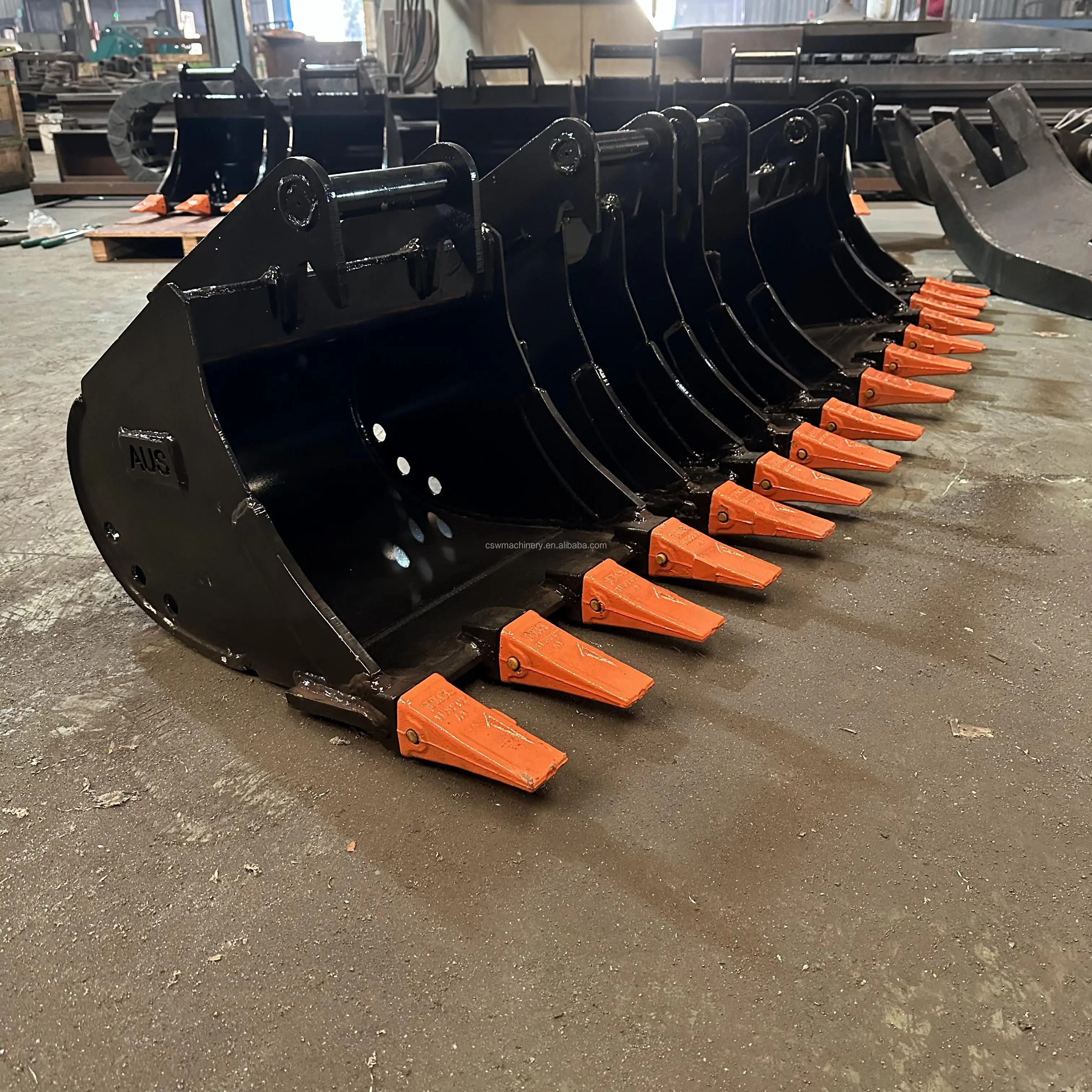 AUS High QUality Small Excavator/mini Digger Buckets for Trenching cleaning Q355/460/550 for MS01 for 3-4 ton diggers