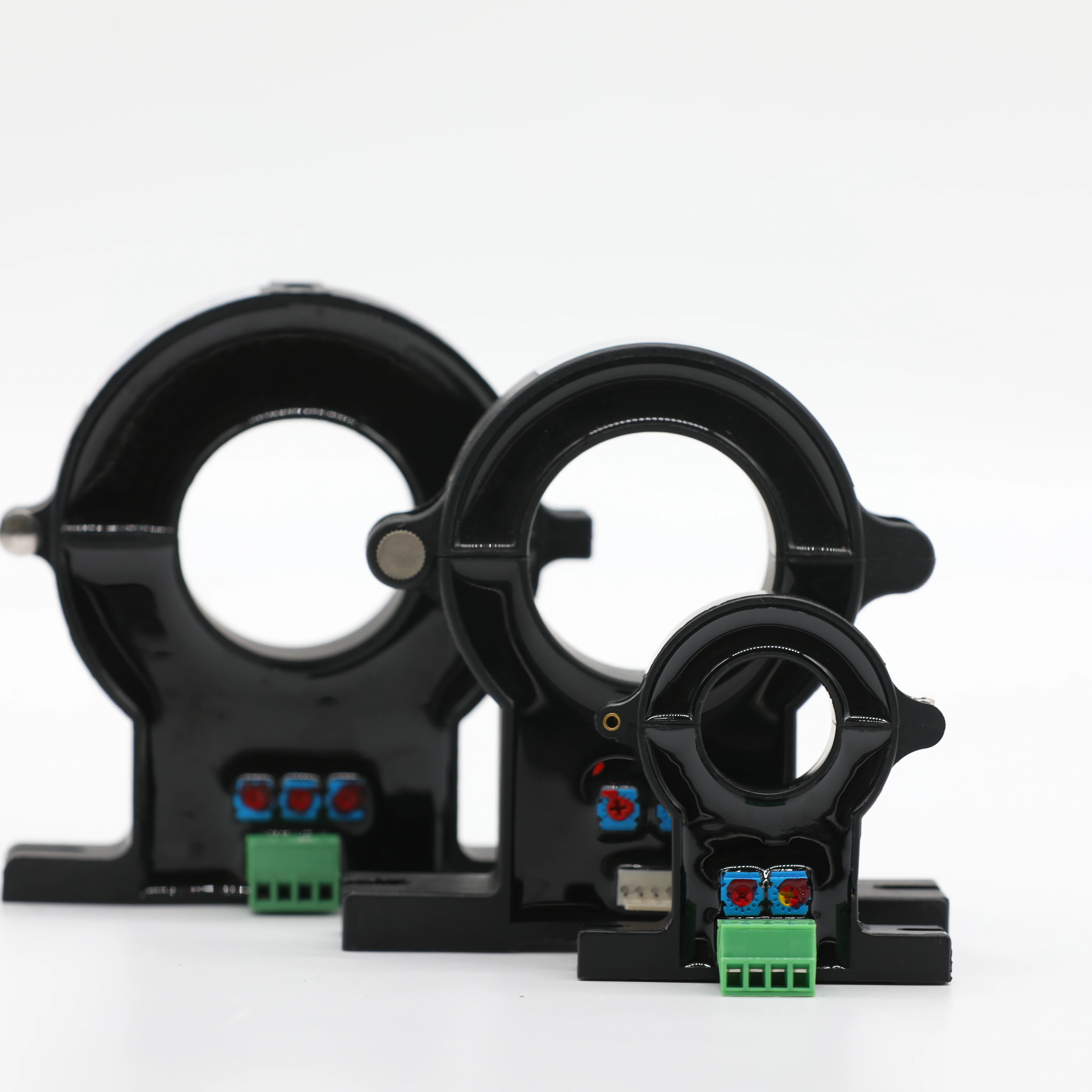 DC 0-6000A with DC output  hall sensor 62mm window size