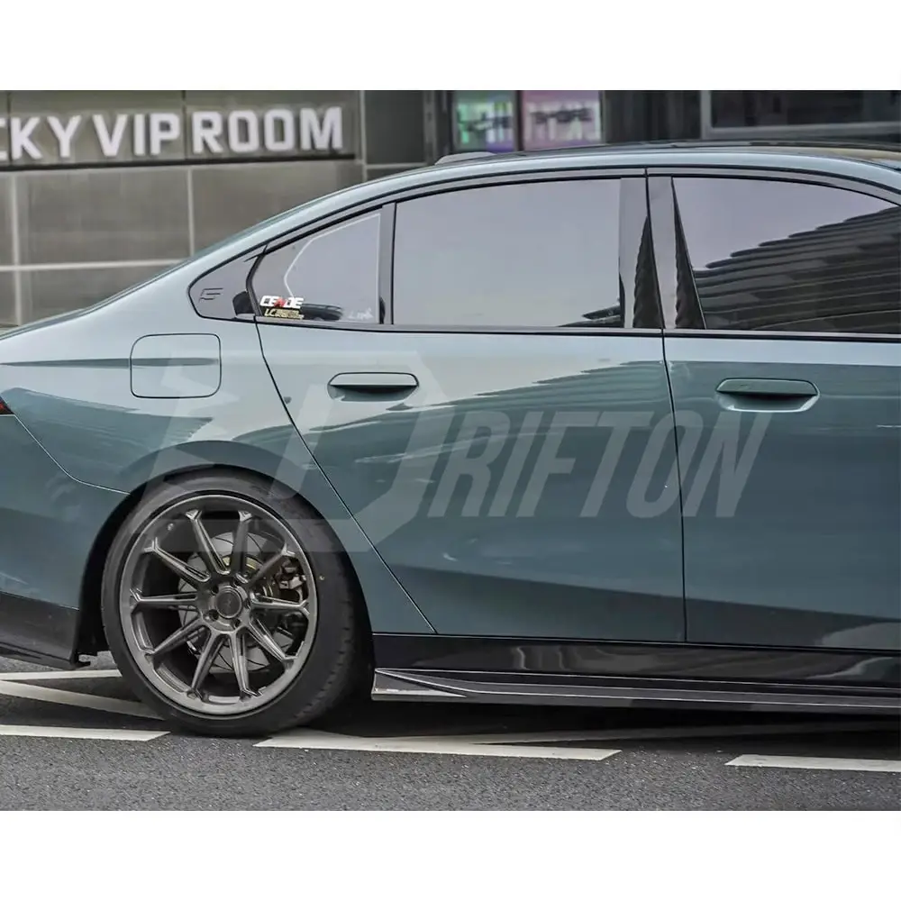 TAKD Style Dry Carbon Fiber Side Skirt For BMW G60 New 5 Series BodyKit