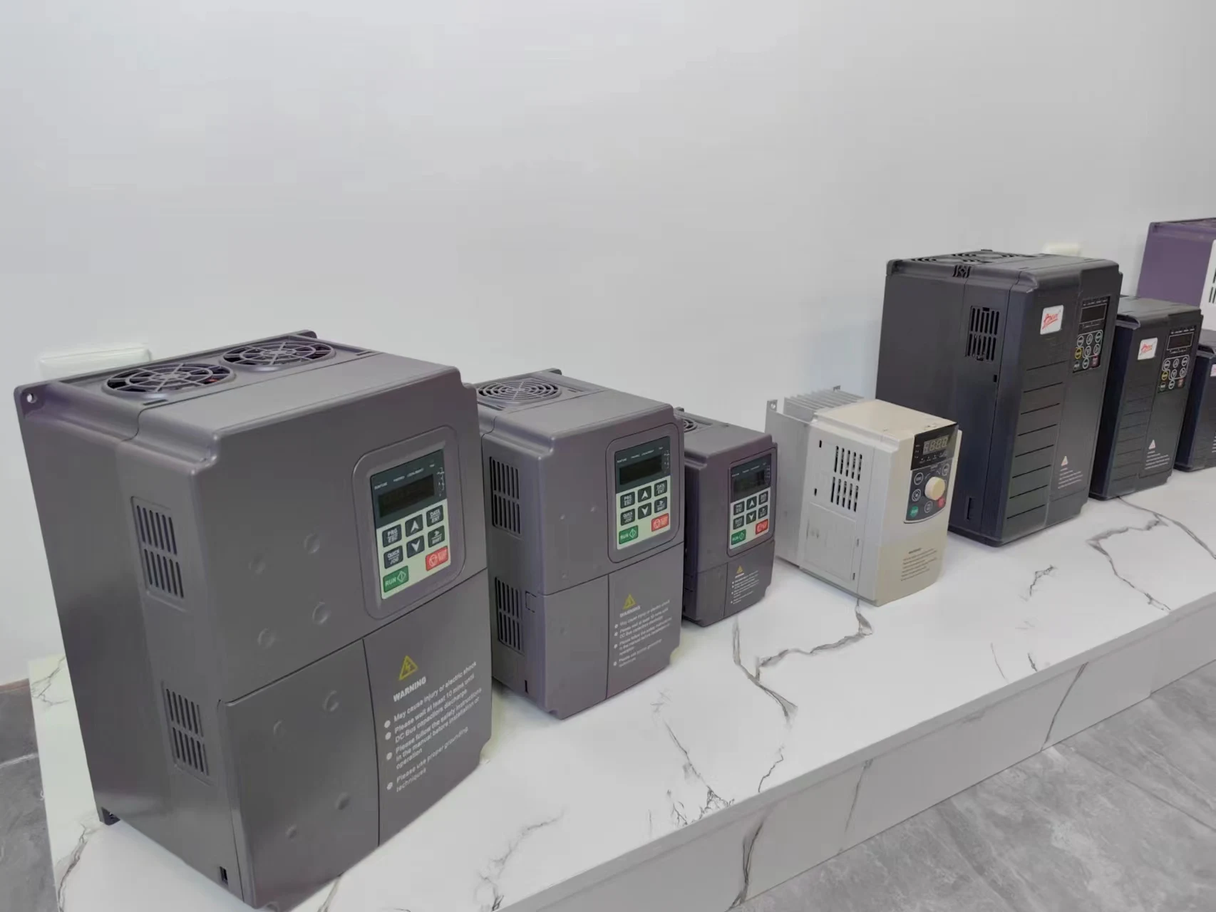 3ph solar pump inverter 15kw 10kw solar pump inverters 220v 380v vfd water pump inverter