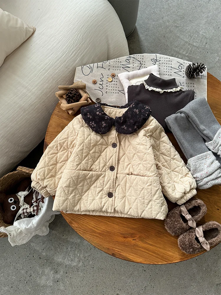 w222 Korean design infant baby girls cotton padded coat little girls flower peter pan collar for winter clothing wholesale
