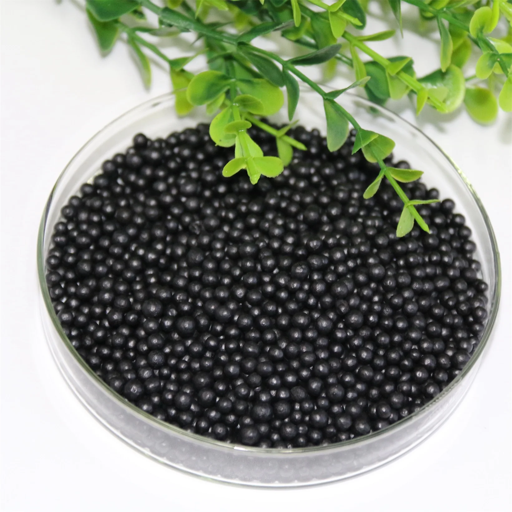 Аминокислота гуминовая кислота Npk органическое удобрение 12-3-3 без покрытия черные гранулированные блестящие шарики удобрение