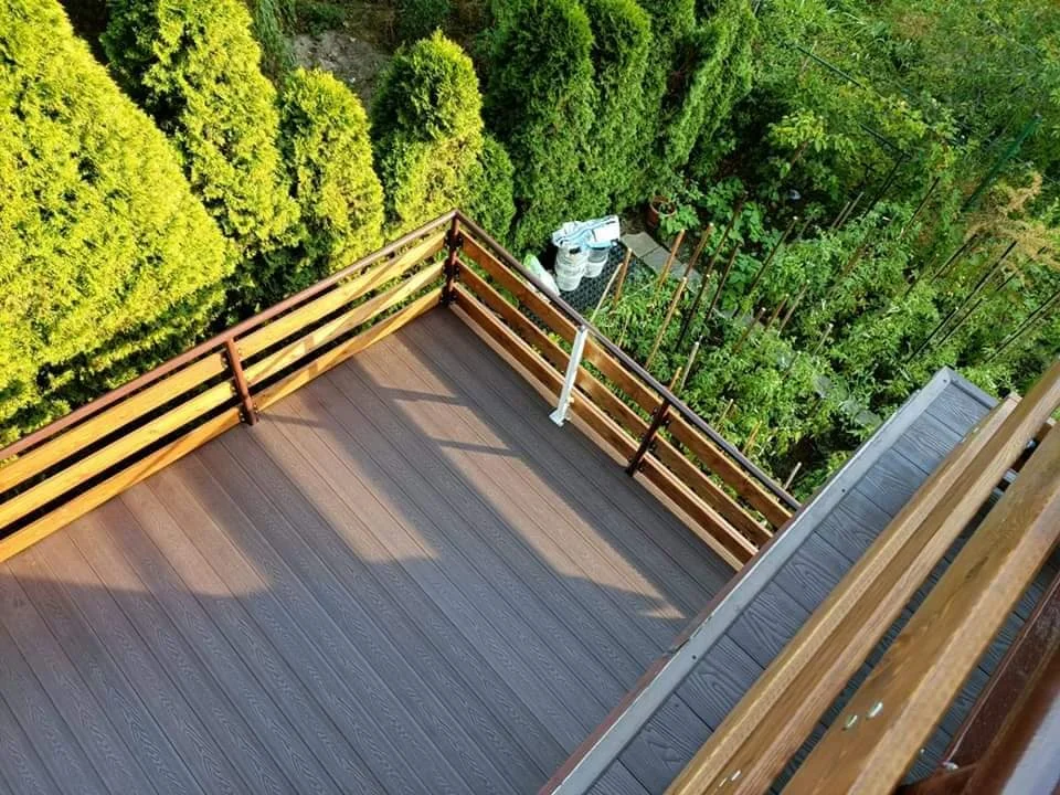 2024  popular anti-slip  Hollow wpc decking floor wpc composite decking plastic eco wood deck merbau look