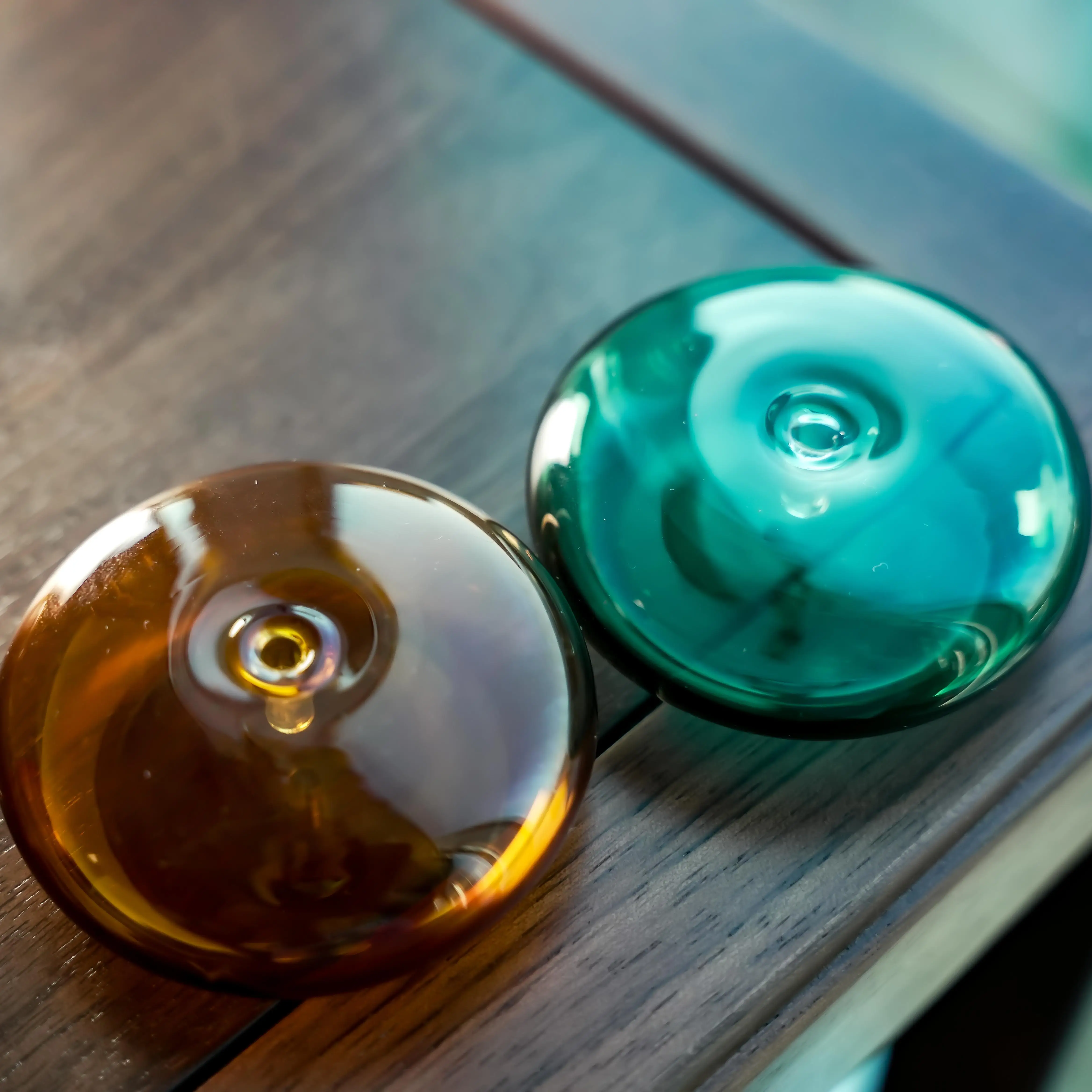 Manufacturer Custom Colors High Quality Hand Blown Home Decorative  Hollow Holder Pebble Glass Incense Holder