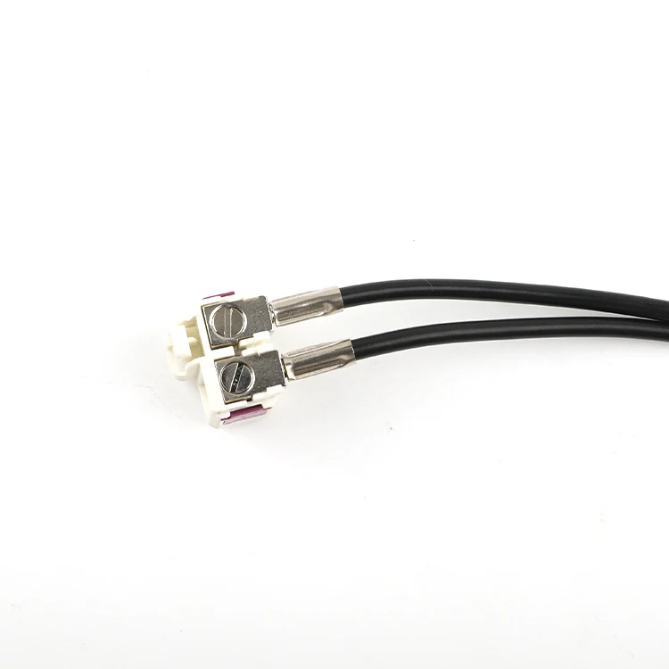 1 to 2 For RCD510  Radio Antenna Cable Adapter for VW Passat Golf Jetta for Skoda Octavia to connect with RCD510