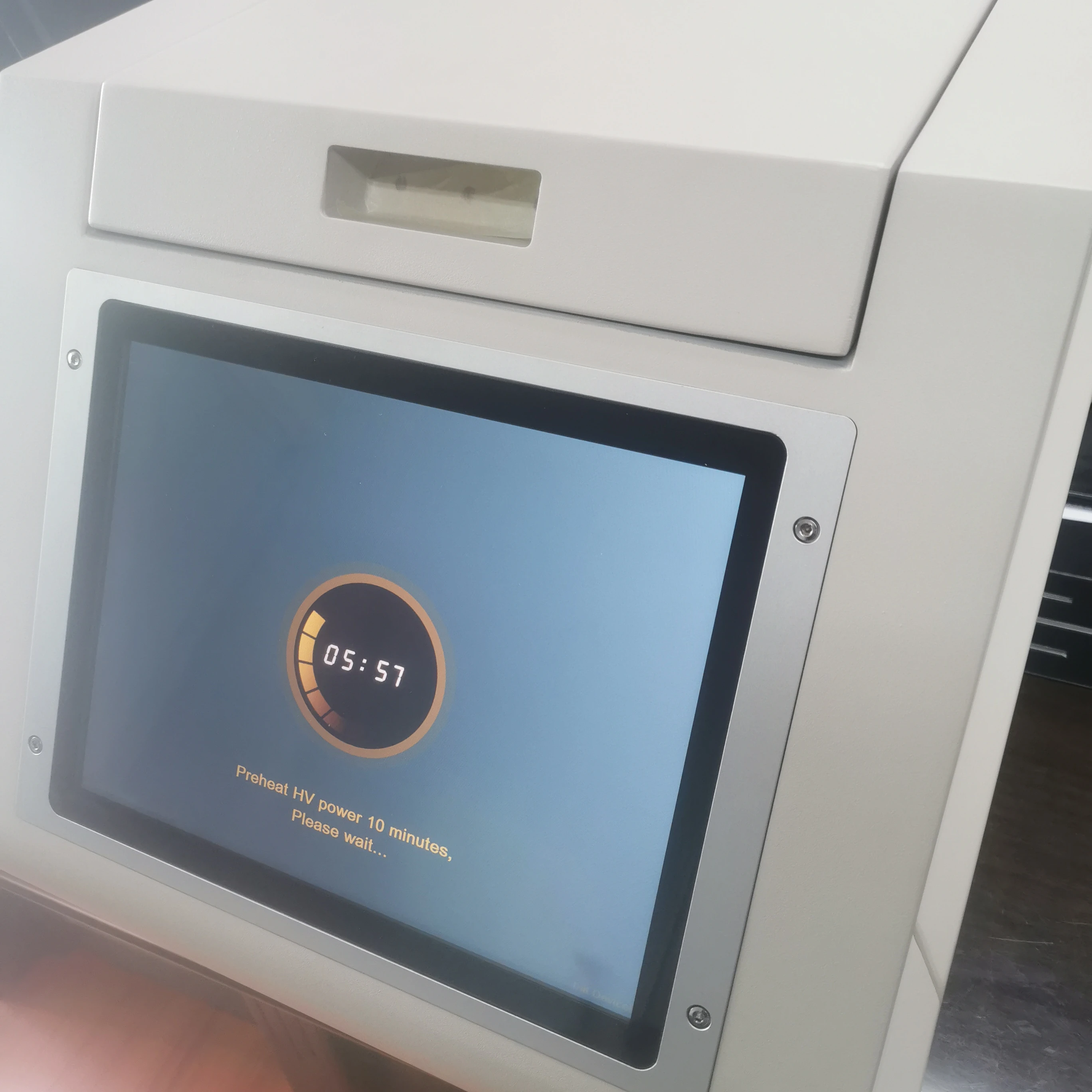 New and hot Analizador de metales preciosos / Precious metals analyzer