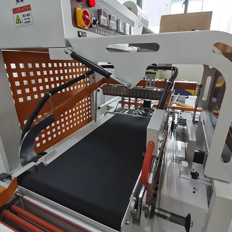 China Professional Manufacture Plastic Coating Sealing Cutting Machine