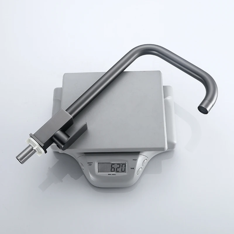 Single Handle Pull-out 1 Hole Lead Free Chrome Kitchen Sink Faucet with Sprayer