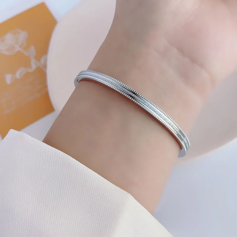 High Version Jewelry Wholesale Thick 18k Rose Gold Black Titanium Steel Fine Frosted Pattern Bracelet for Men and Women