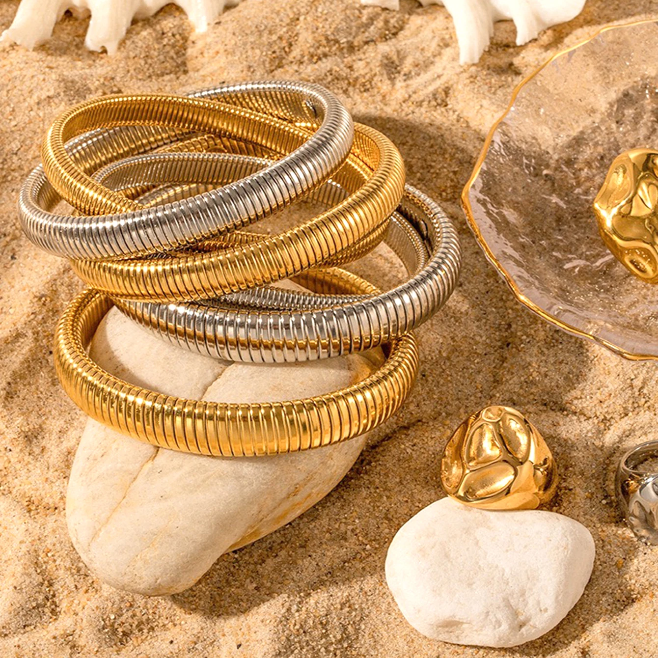 Luxury Stainless Steel 18k Gold Plated Elastic Chunky Stripe Cuff Bangle Women Wide Circle Bracelet Jewelry For Gift