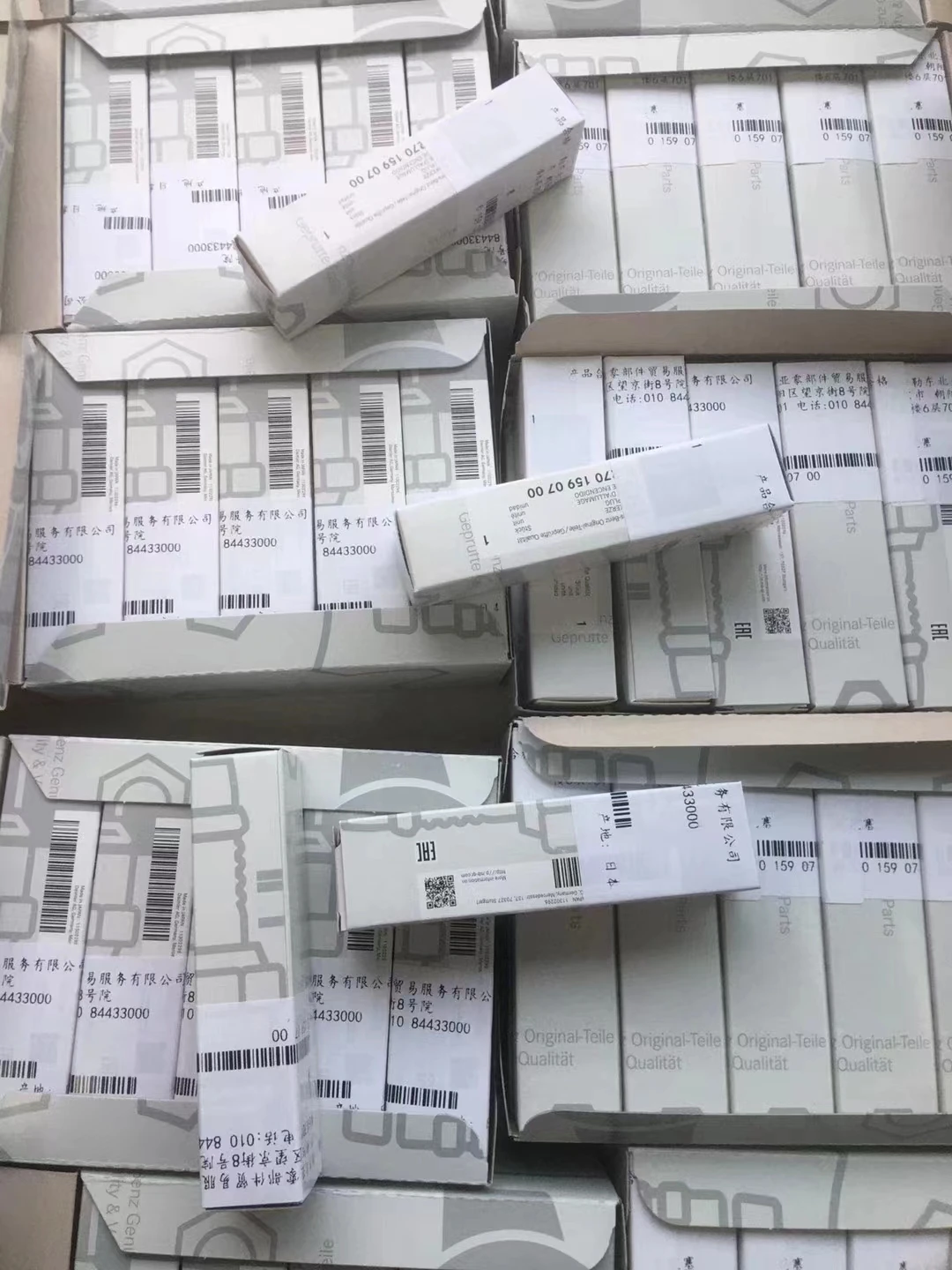 Auto Engine Systems Factory Hot Sell 0001590500 Iridium Spark Plugs  Benz M260 M264 Diesel Fuel Diesel Ignition