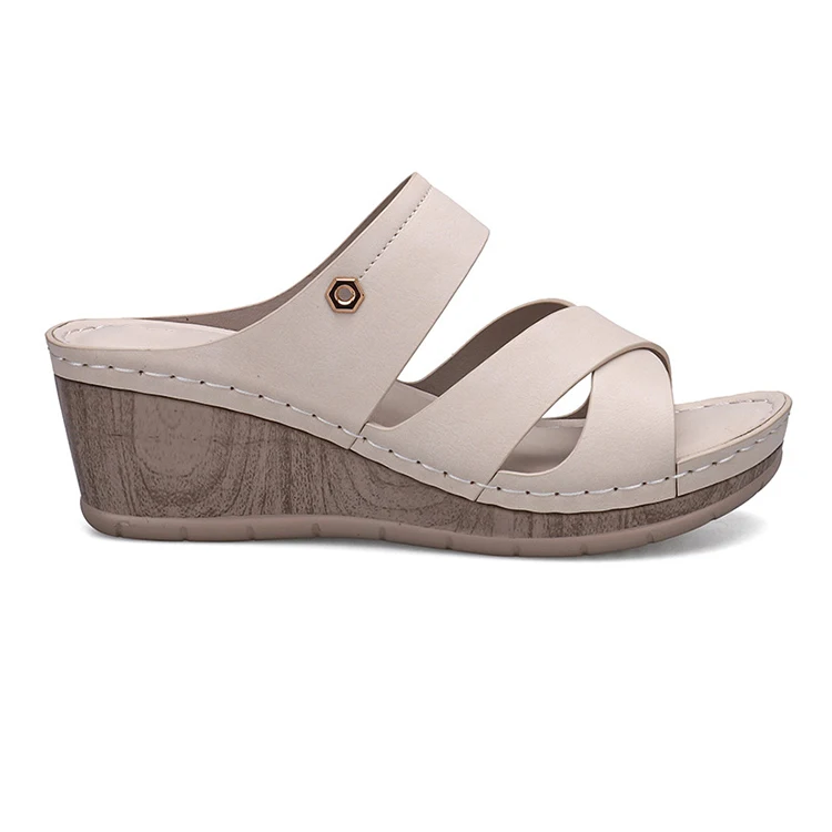 2023 Cheap high quality sole flat pink color casual sandals for women and ladies